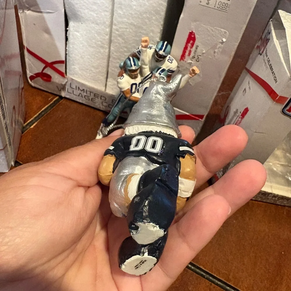 Vintage Dallas Cowboys Christmas Village Ceramic House and 2 Ornaments NIB